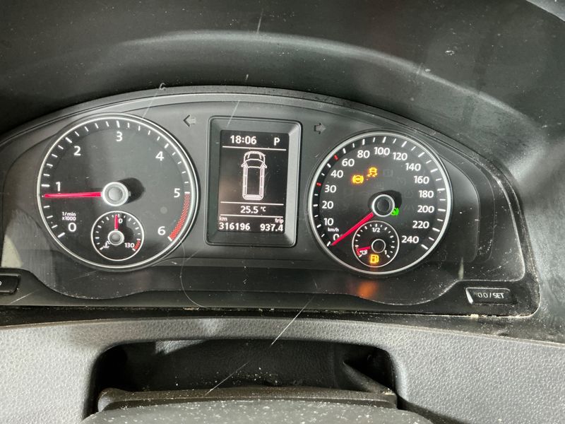 Volkswagen T5 Caravelle 2.0 TDI Comfortline lang 2014 – снимка 42