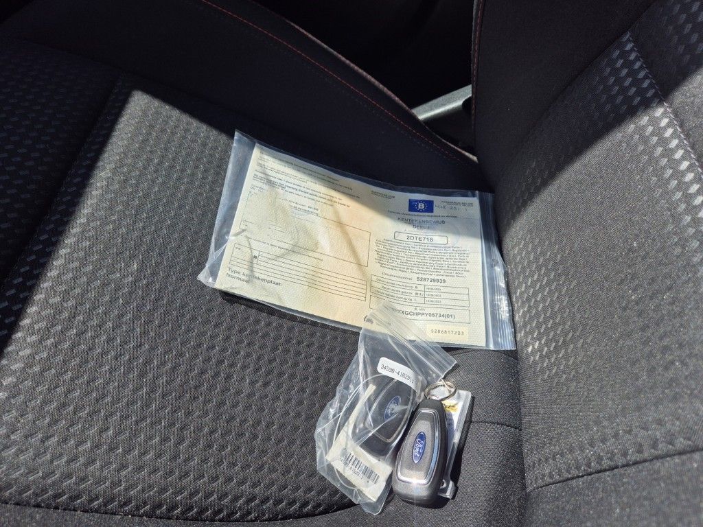 Ford Focus 1.0 EcoBoost Mild-Hybrid ST-Line