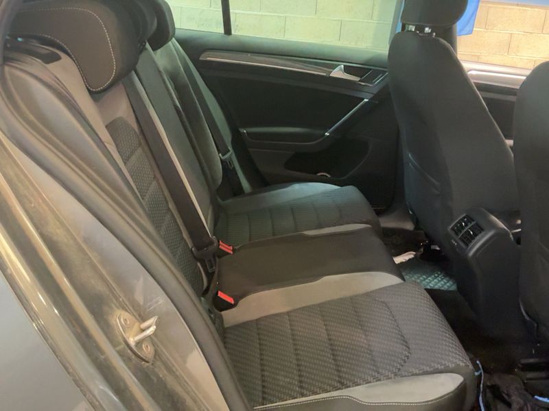Volkswagen Golf VII 2.0 TDI Highline 4Motion BlueMotion Tech — zdjęcie 14