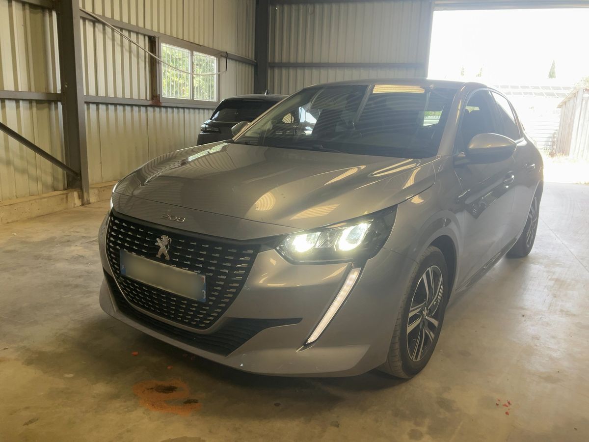 Peugeot 208 2021