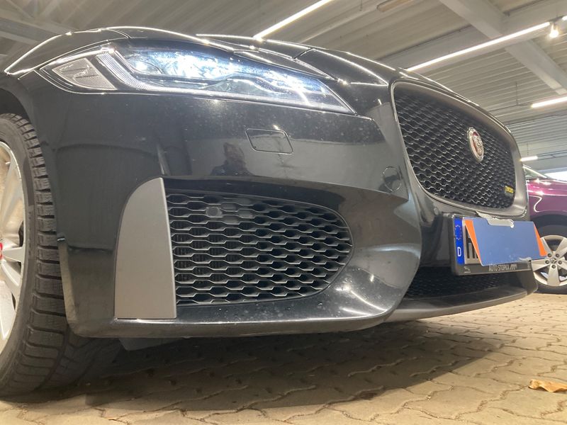 Jaguar XF 3.0 D Sport 2019 – снимка 37