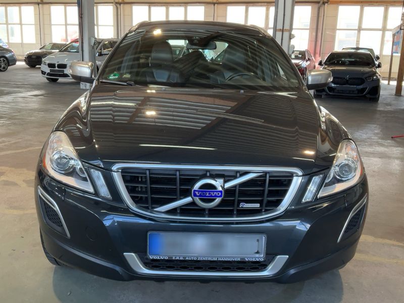 Volvo XC60 2.0 D4 Kinetic 2WD — zdjęcie 9