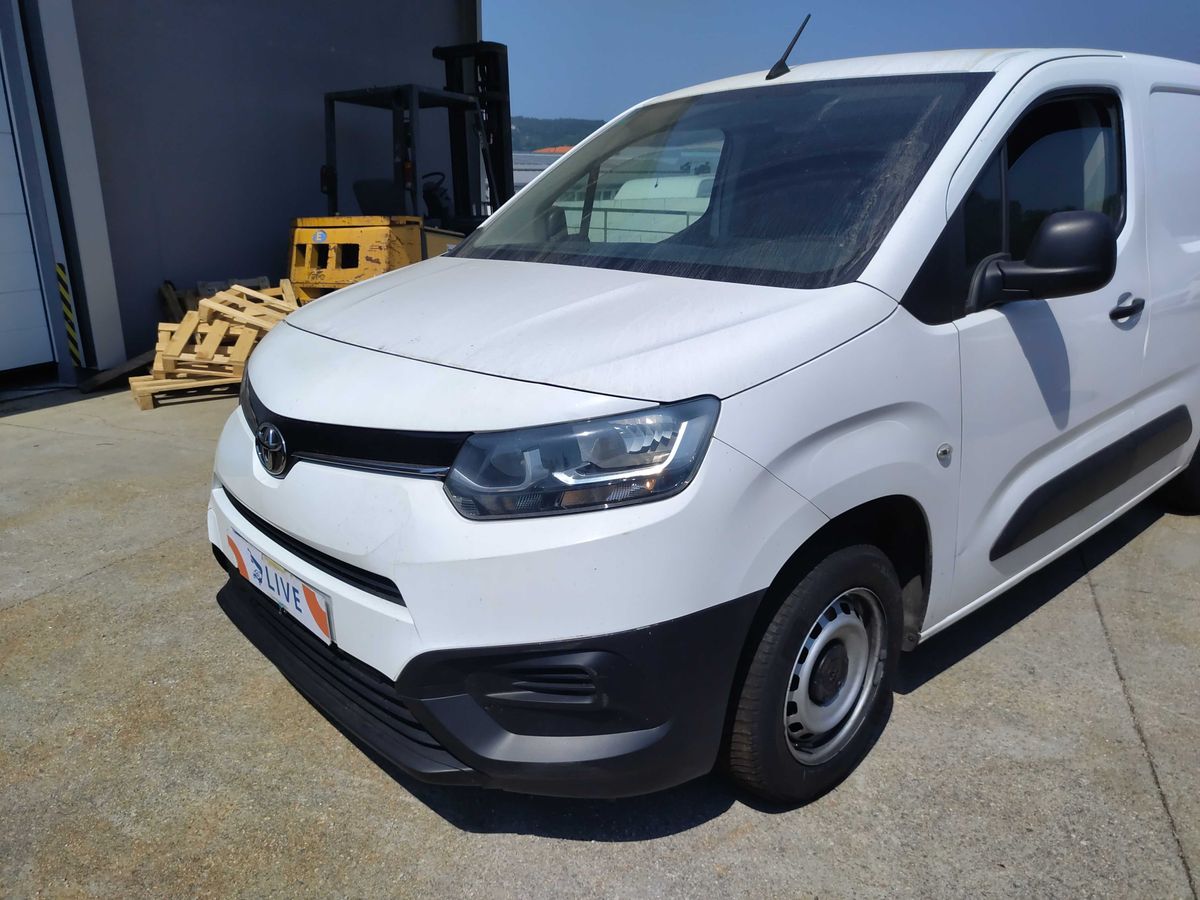 Toyota ProAce City Verso 1.5 D-4D L1 Family Active