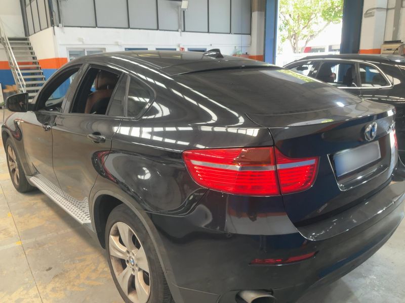 BMW X6 xDrive 35i — zdjęcie 3