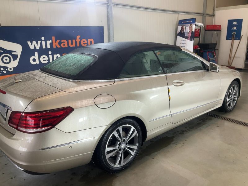 Mercedes-Benz E-Klasse E 200 CGI — zdjęcie 6
