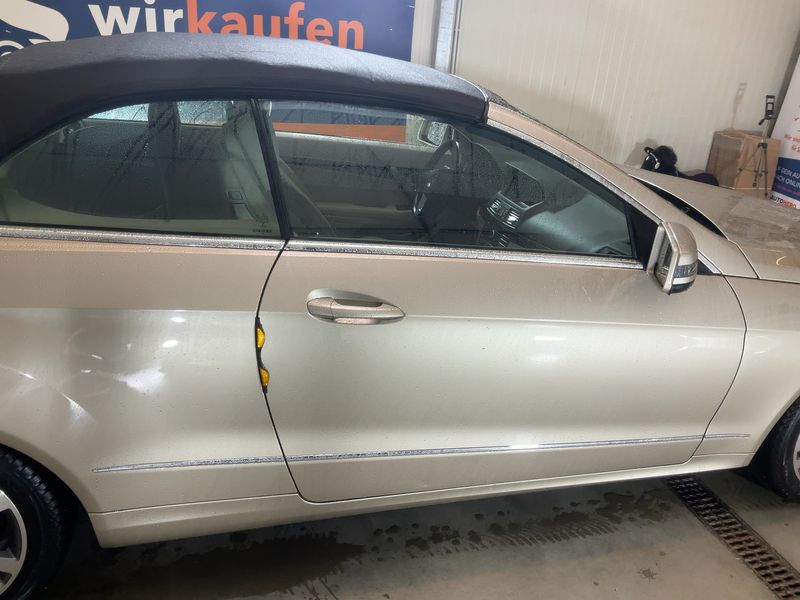 Mercedes-Benz E-Klasse E 200 CGI — zdjęcie 7