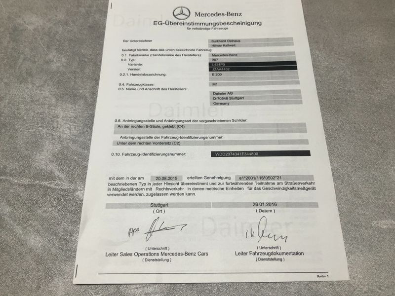 Mercedes-Benz E-Klasse E 200 CGI — zdjęcie 16