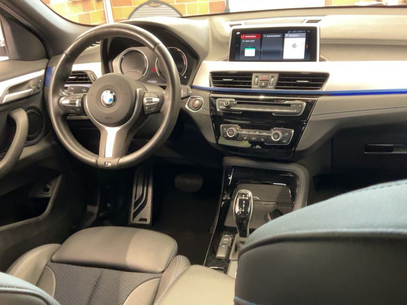 BMW X2 sDrive 18i M Sport — zdjęcie 12