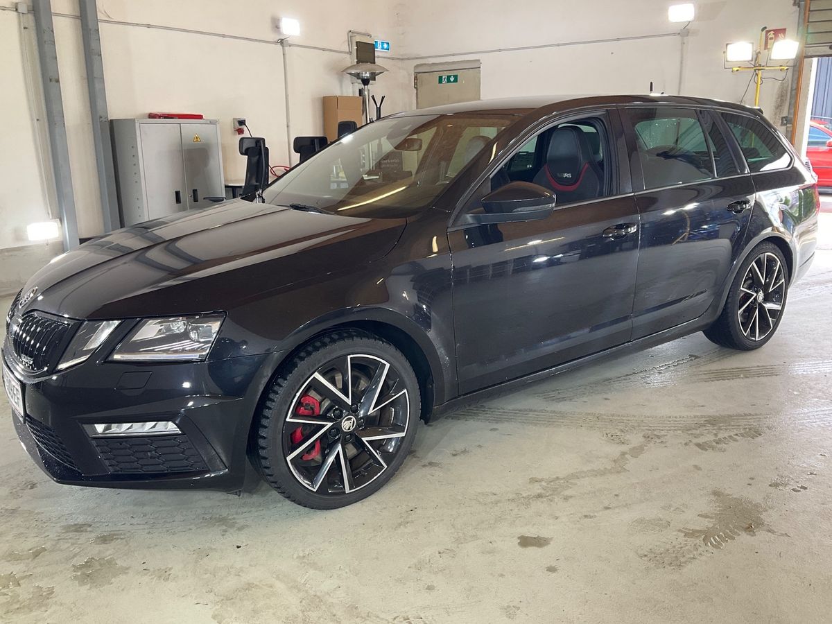 Skoda Octavia 2019 — photo 1