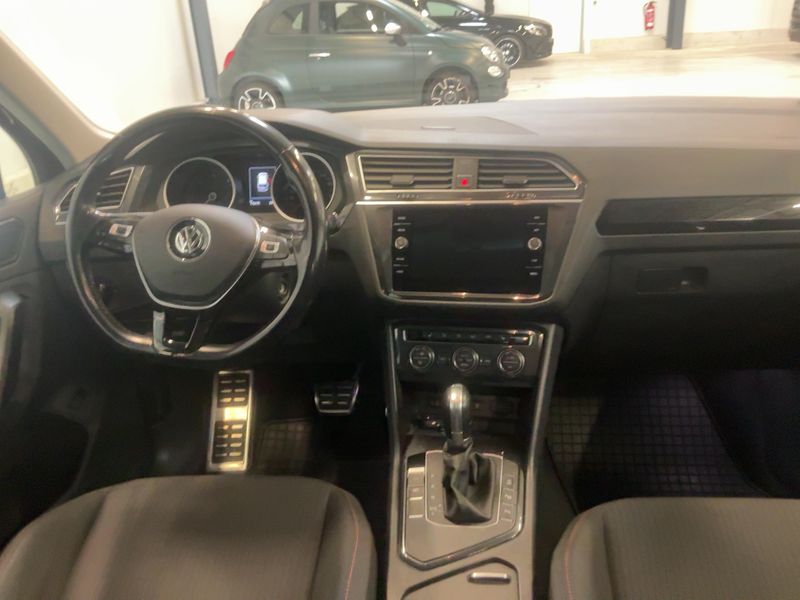 Volkswagen Tiguan 2.0 TDI Sound BlueMotion Tech 2017 – снимка 18