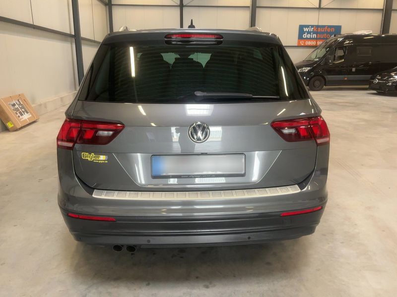 Volkswagen Tiguan 2.0 TDI Sound BlueMotion Tech 2017 – снимка 7