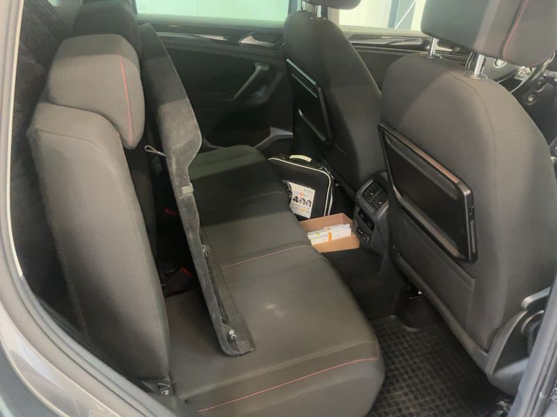 Volkswagen Tiguan 2.0 TDI Sound BlueMotion Tech 2017 – снимка 20