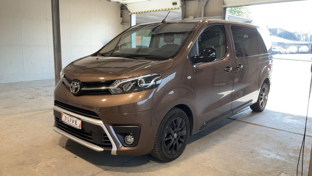 Toyota ProAce Verso 2.0 D-4D L1 Black Edition