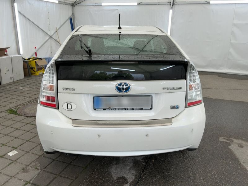 Toyota Prius 1.8 Life — zdjęcie 5