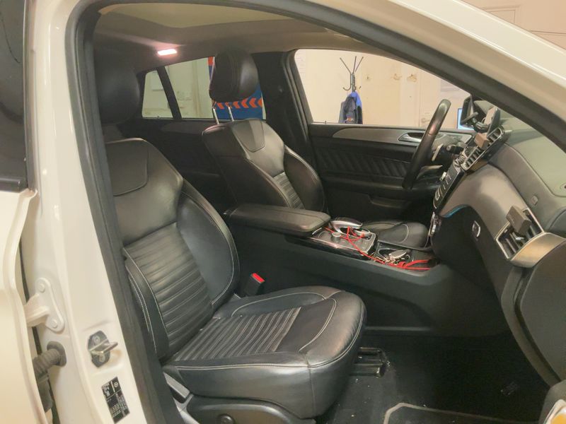 Mercedes-Benz GLE-Klasse GLE 350 d 4Matic — zdjęcie 11