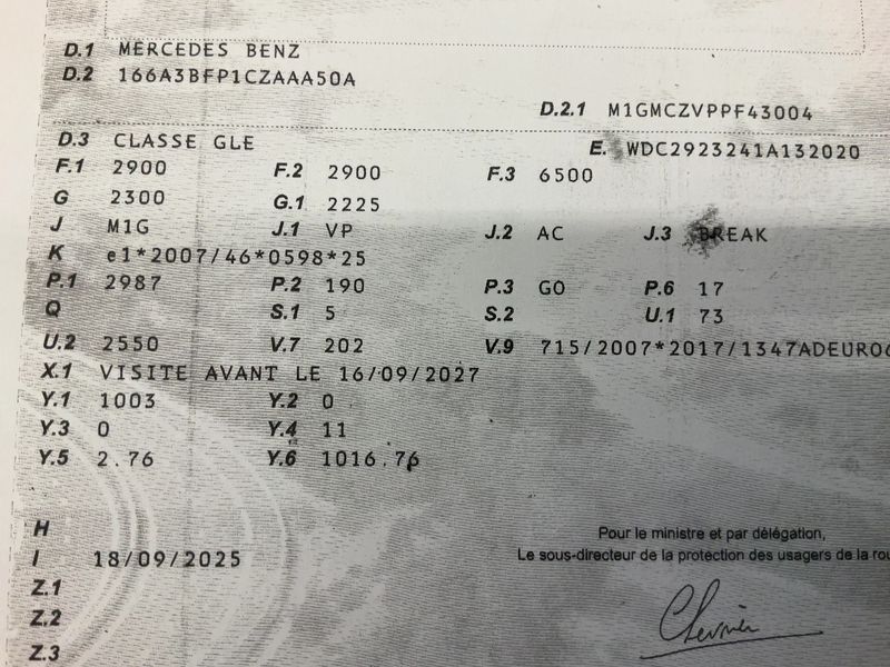 Mercedes-Benz GLE-Klasse GLE 350 d 4Matic — zdjęcie 15