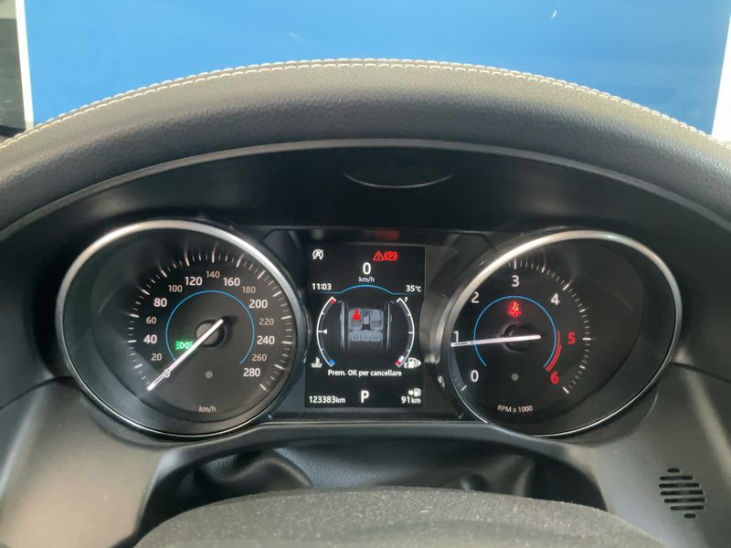 Jaguar XF 25d R-Sport AWD — zdjęcie 13