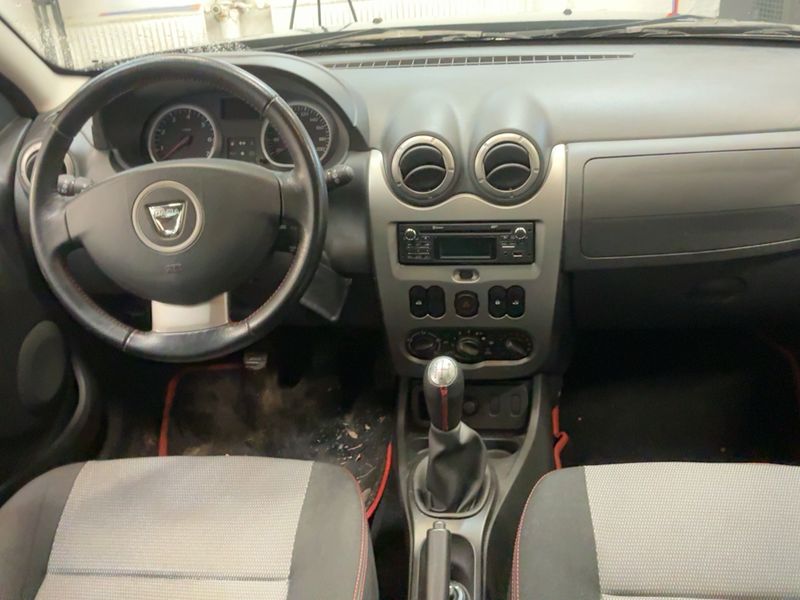 Dacia Duster 1.6 Delsey 4x2 — zdjęcie 12