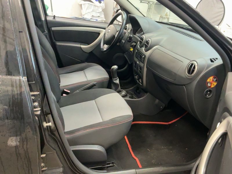 Dacia Duster 1.6 Delsey 4x2 — zdjęcie 11