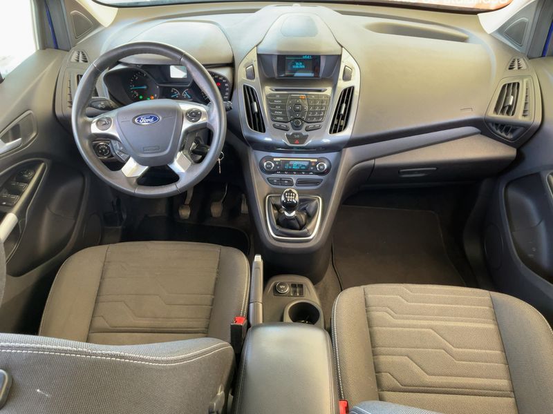 Ford Tourneo Connect 1.6 TDCi Titanium — zdjęcie 12