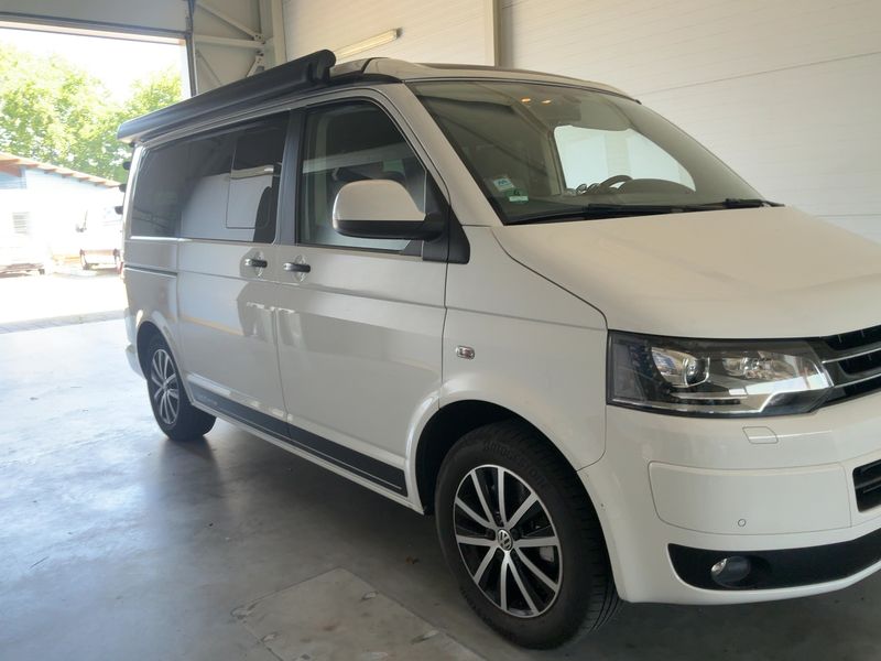 Volkswagen T5 California 2.0 TDI Beach Edition Aufstelldach — zdjęcie 8