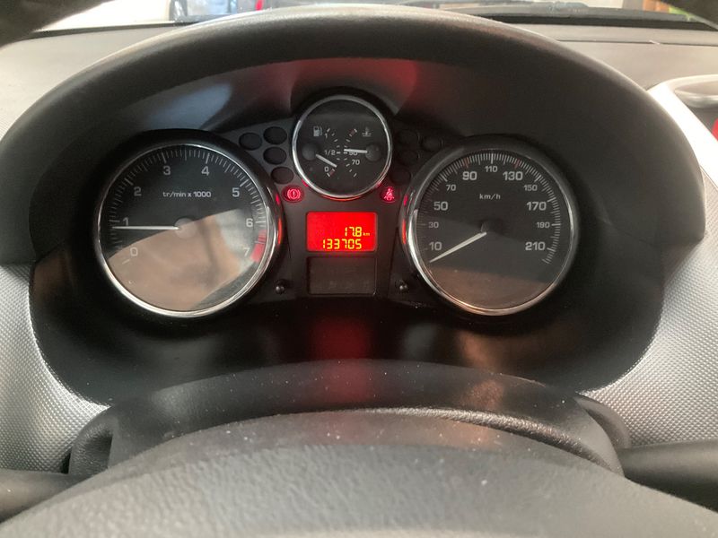 Peugeot 206+ 1.1 Generation 2012 – снимка 4
