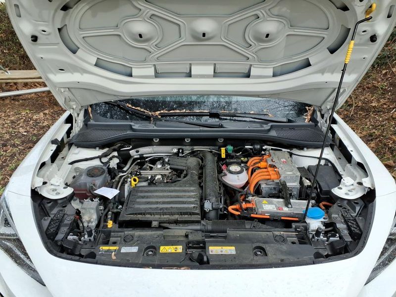 Cupra Formentor 1.4 e-HYBRID — zdjęcie 8