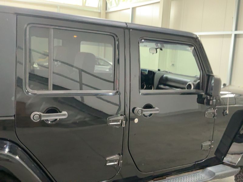 Jeep Wrangler Unlimited 2.8 CRD Sahara — zdjęcie 7