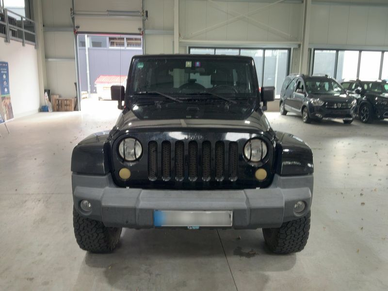 Jeep Wrangler Unlimited 2.8 CRD Sahara — zdjęcie 9