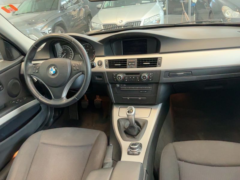 BMW 3er 320i — zdjęcie 12