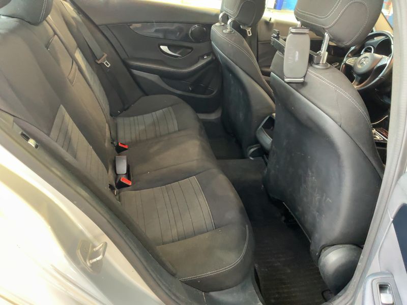Mercedes-Benz C-Klasse C 220 d T BlueTEC — zdjęcie 14