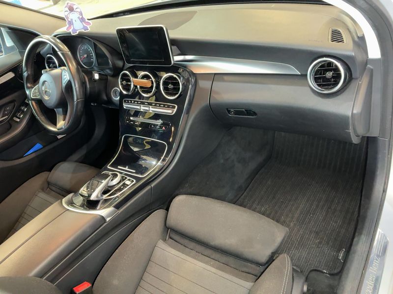 Mercedes-Benz C-Klasse C 220 d T BlueTEC — zdjęcie 12
