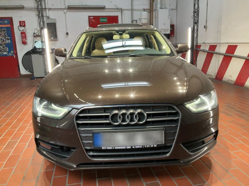 Audi A4 2.0 TDI Ambiente 2013 – снимка 14