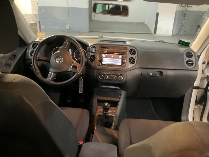 Volkswagen Tiguan 2.0 TDI Trend & Fun BlueMotion Tech — zdjęcie 12