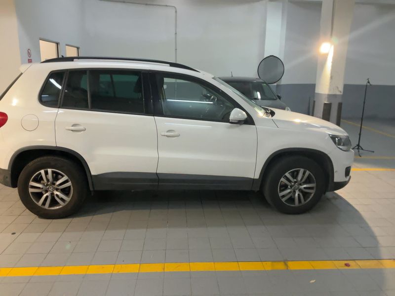 Volkswagen Tiguan 2.0 TDI Trend & Fun BlueMotion Tech — zdjęcie 7