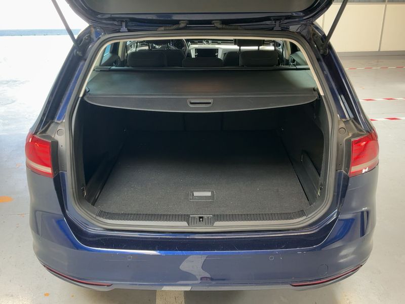 Volkswagen Passat 1.6 TDI Comfortline BlueMotion Tech 2019 – снимка 15