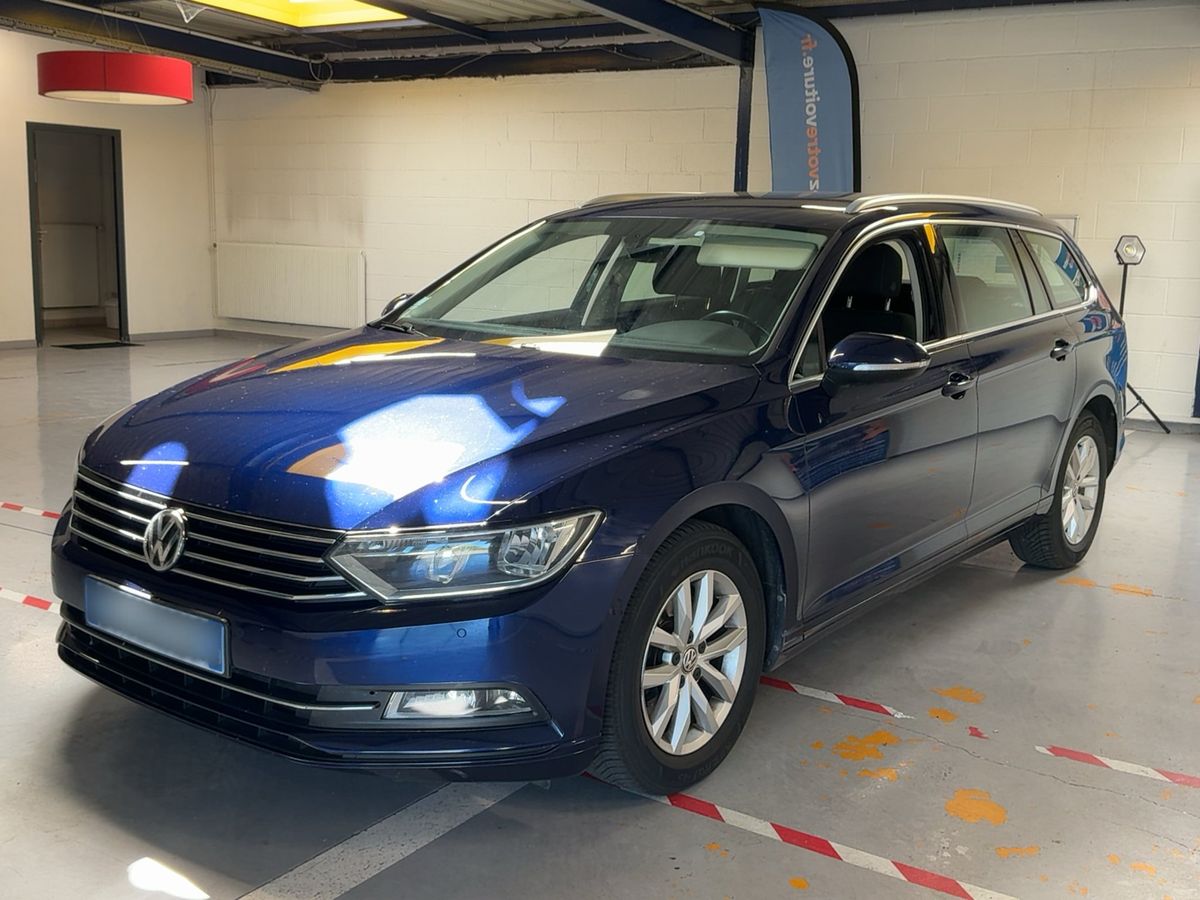 Volkswagen Passat 2019 — photo 1
