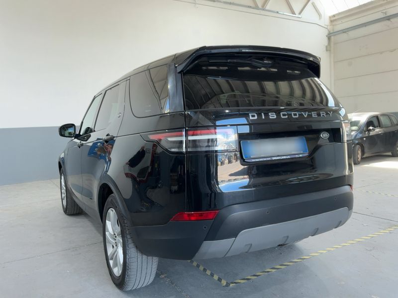 Land Rover Discovery 5 2.0 Td4 SE — zdjęcie 3