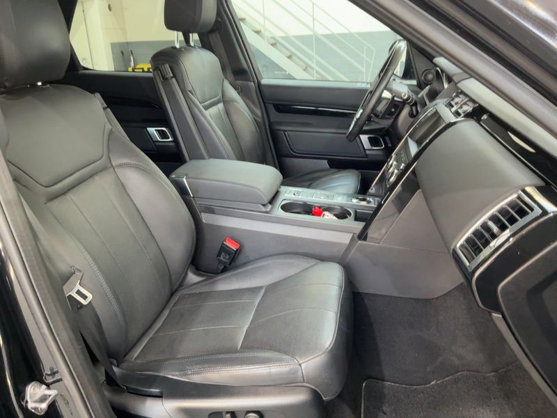 Land Rover Discovery 5 2.0 Td4 SE — zdjęcie 11