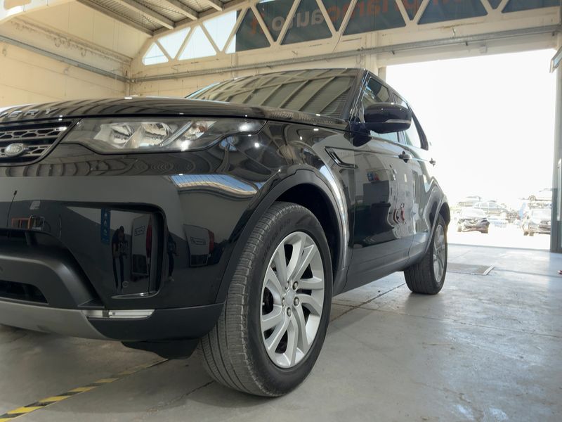 Land Rover Discovery 5 2.0 Td4 SE — zdjęcie 2
