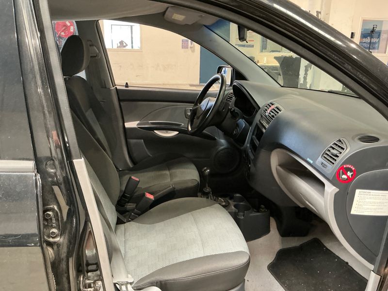 Kia Picanto 1.0 LX — zdjęcie 3