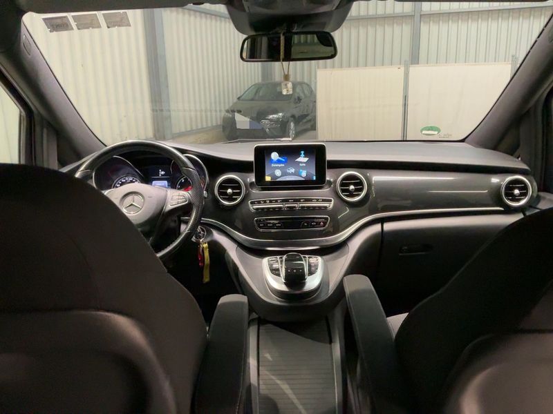 Mercedes-Benz V-Klasse V 220 d lang BlueTEC Edition — zdjęcie 12