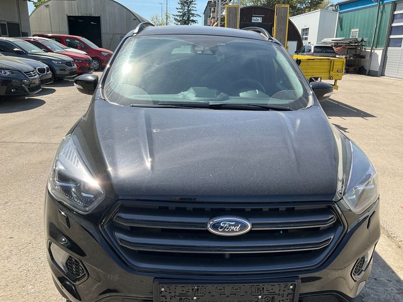 Ford Kuga 1.5 EcoBoost ST-Line — zdjęcie 9
