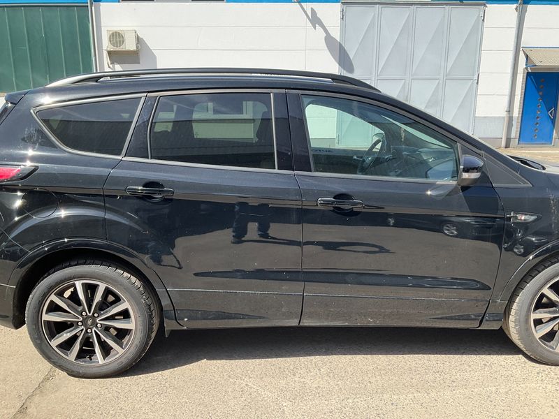 Ford Kuga 1.5 EcoBoost ST-Line — zdjęcie 7