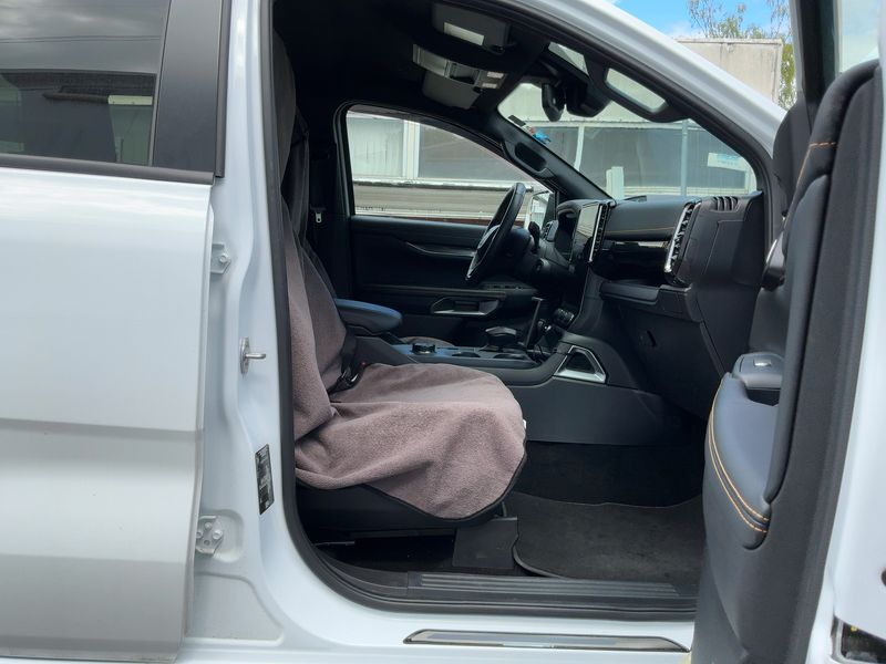 Ford Ranger 2.0 TDCi EcoBlue Wildtrak e-4WD Doppelkabine — zdjęcie 11