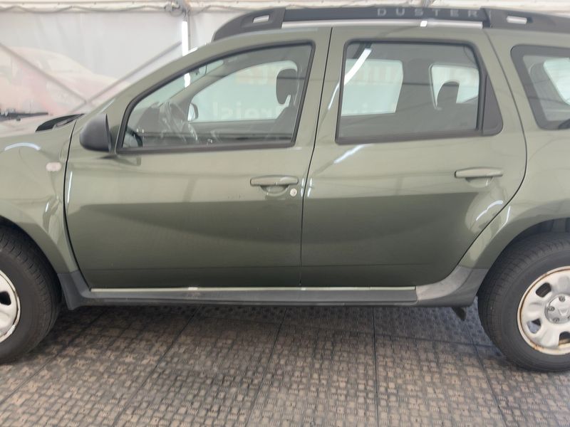 Dacia Duster 1.6 Laureate 4x2 — zdjęcie 4