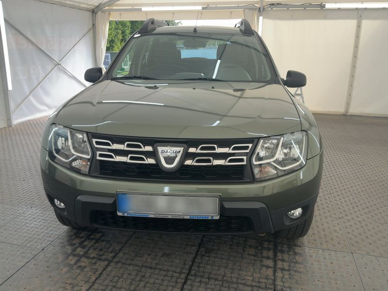 Dacia Duster 1.6 Laureate 4x2 — zdjęcie 9