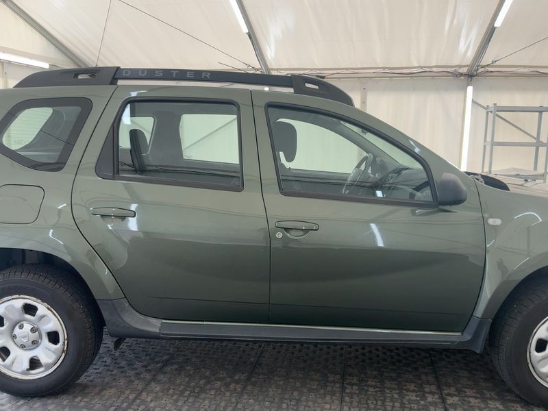 Dacia Duster 1.6 Laureate 4x2 — zdjęcie 7