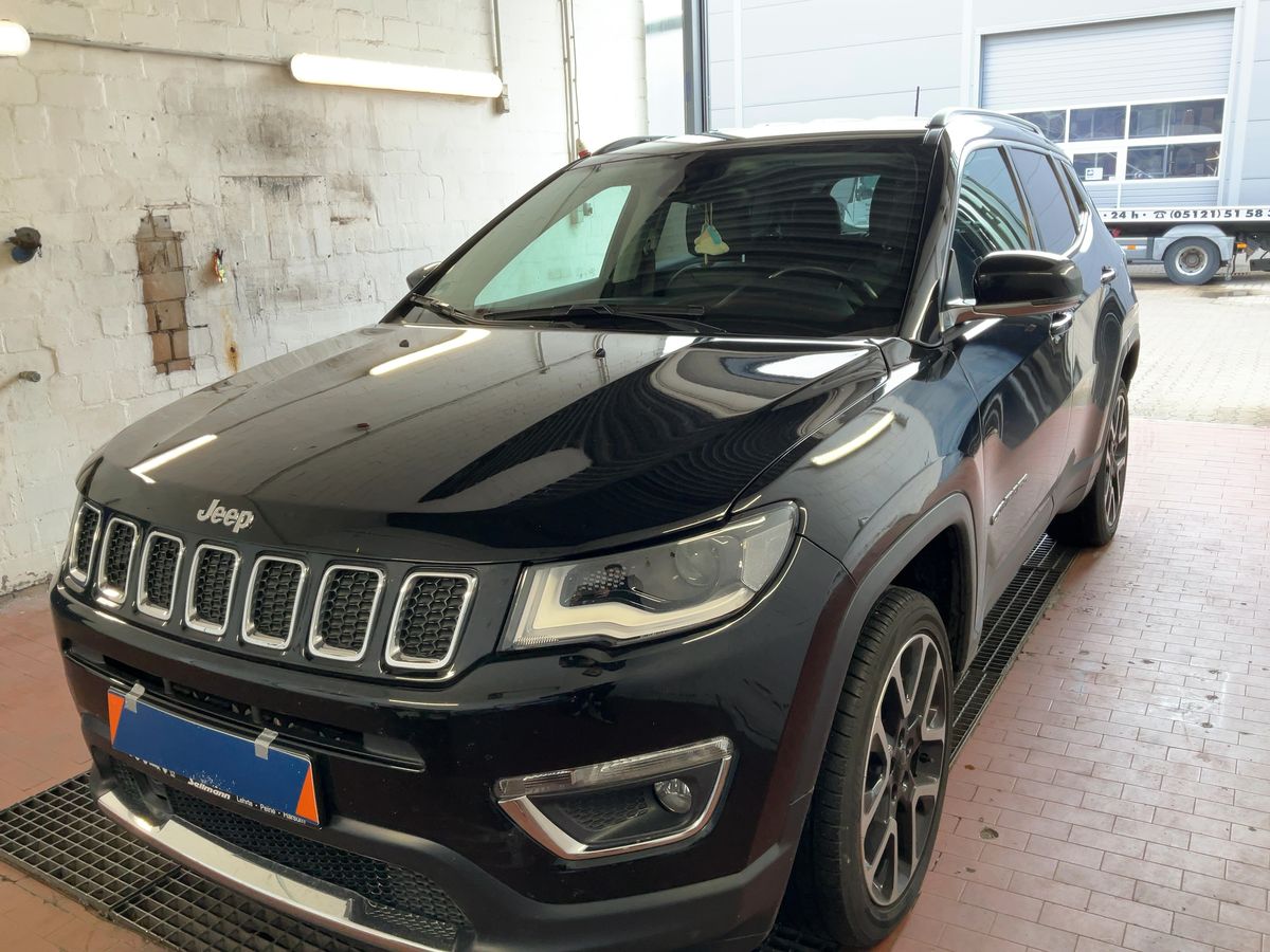 Jeep Compass 2018 — photo 1