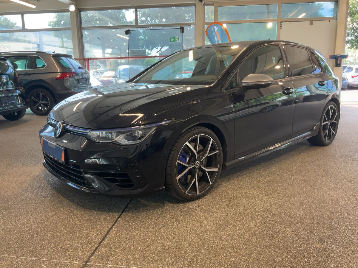 Volkswagen Golf VIII 2.0 TSI R 4Motion